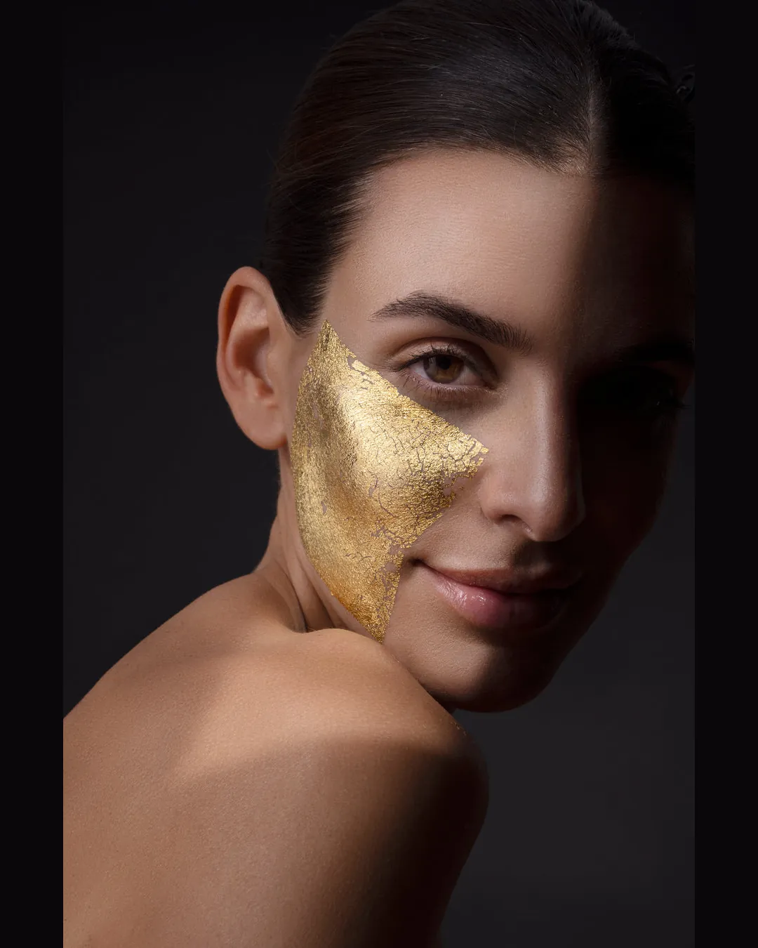 Sofia Bertrand Coffer Sublime Gold Face